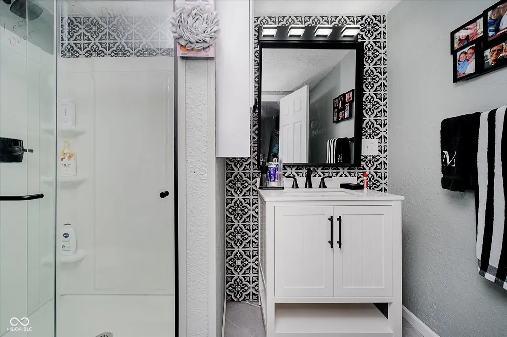 9135 E 256th Street Arcadia, IN 46030