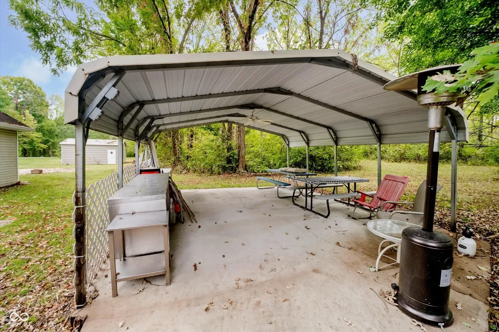 9135 E 256th Street Arcadia, IN 46030