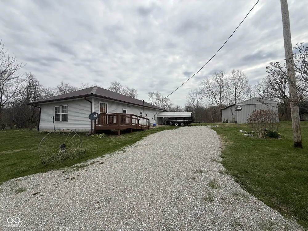 10074 400 W Carthage, IN 46115