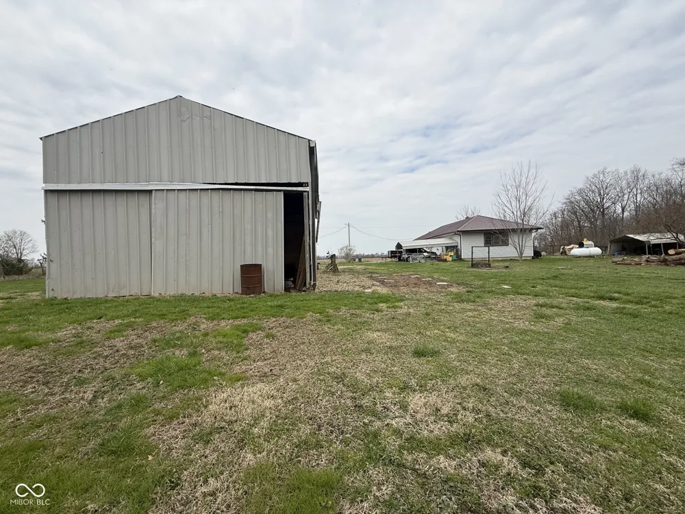 10074 400 W Carthage, IN 46115