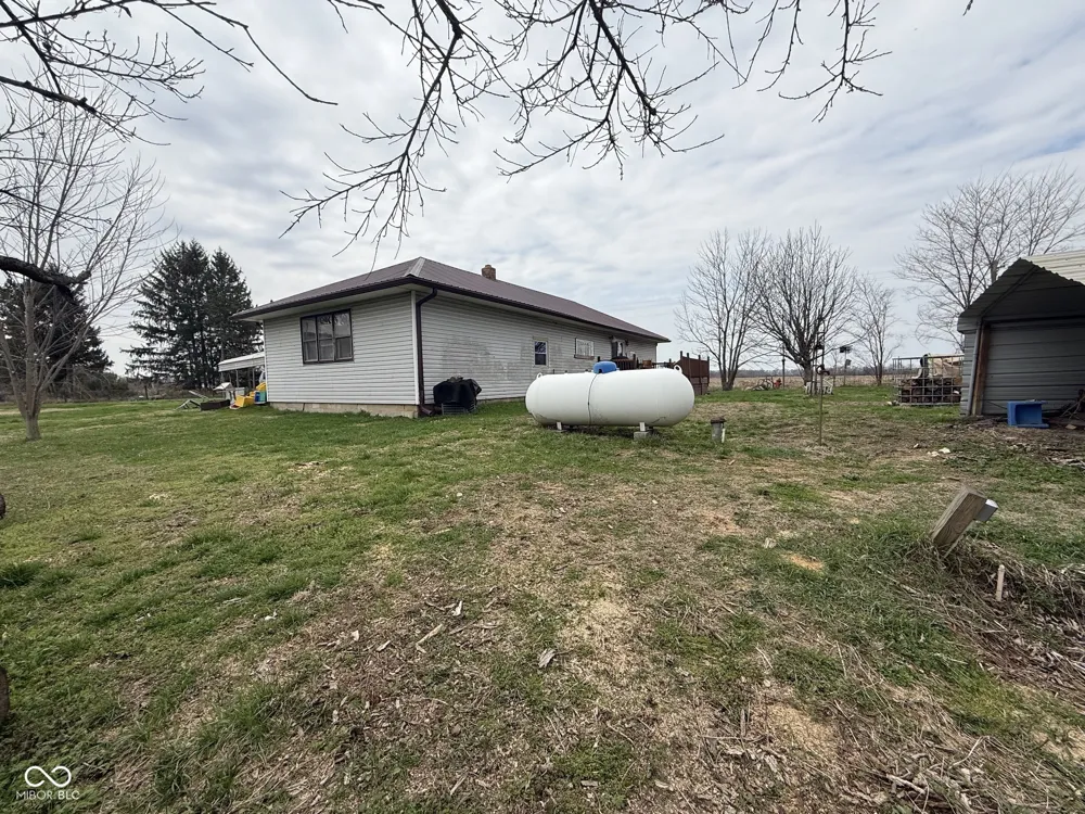 10074 400 W Carthage, IN 46115