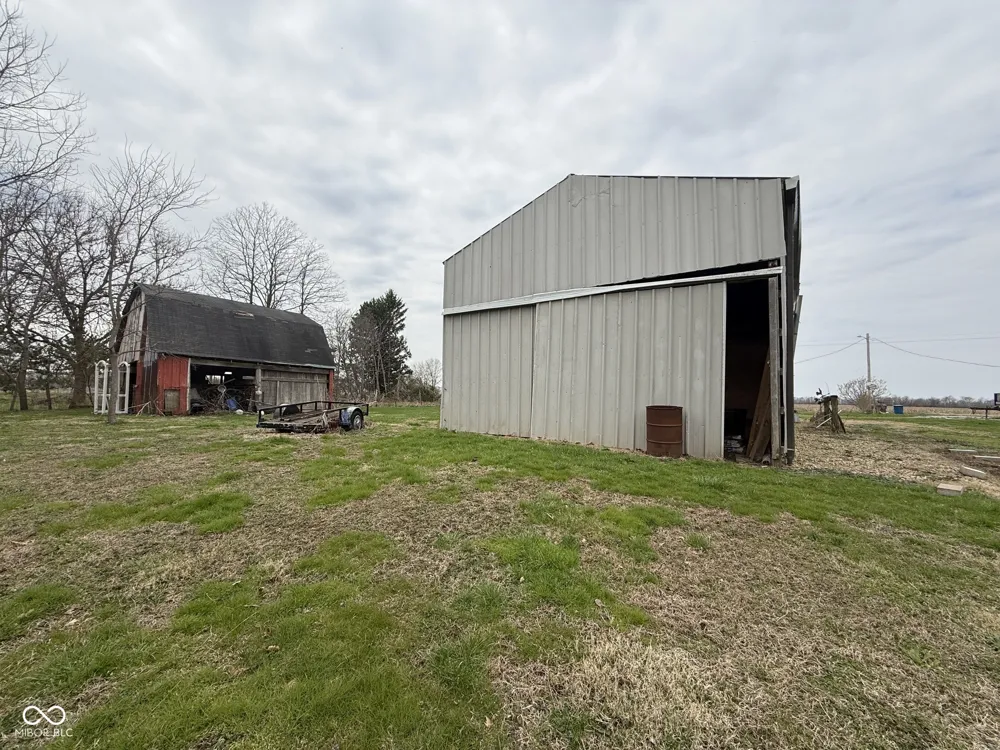 10074 400 W Carthage, IN 46115