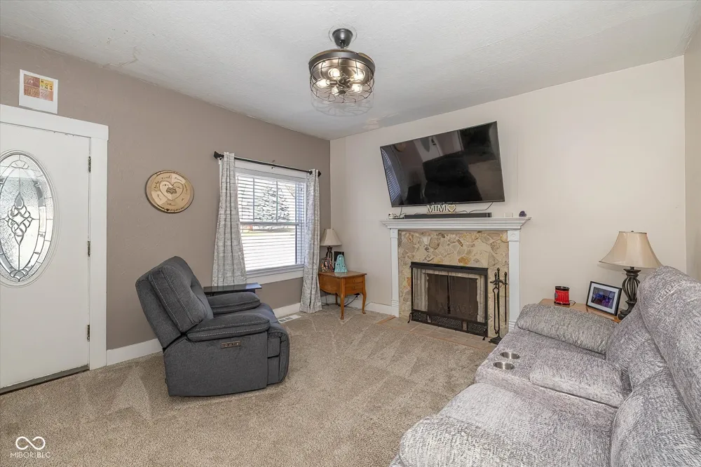 317 S Market Street Rockville, IN 47872