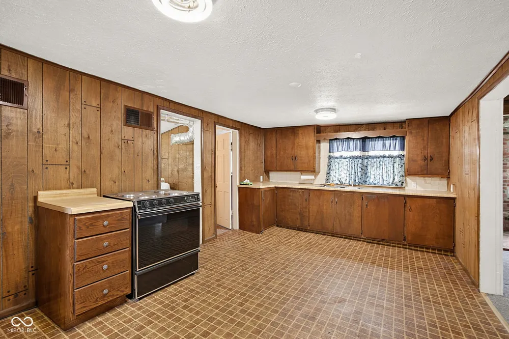 9771 County Road 200 E Pittsboro, IN 46167