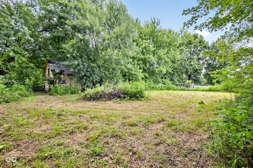 9771 County Road 200 E Pittsboro, IN 46167