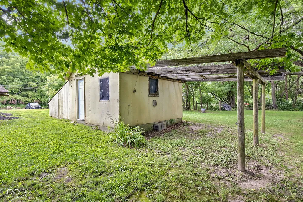 9771 County Road 200 E Pittsboro, IN 46167
