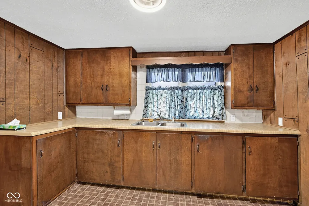 9771 County Road 200 E Pittsboro, IN 46167