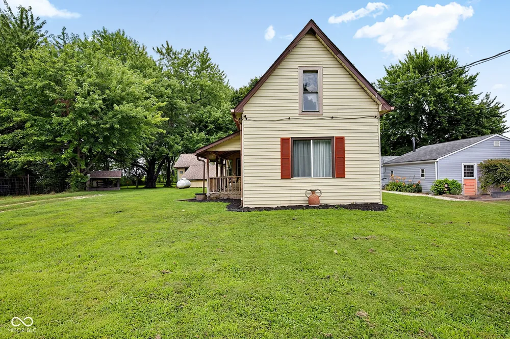 9771 County Road 200 E Pittsboro, IN 46167