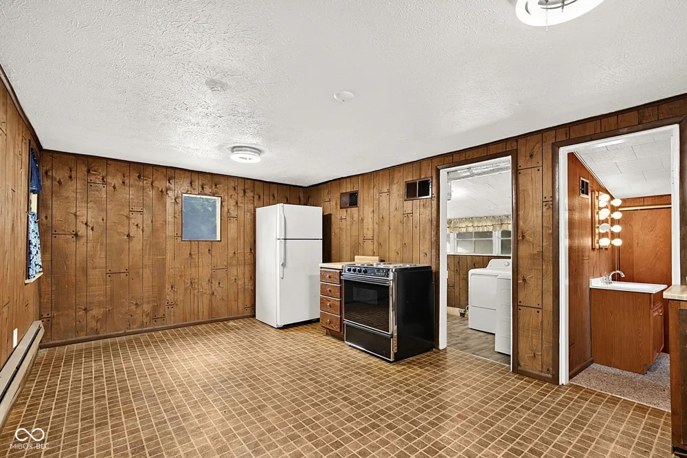 9771 County Road 200 E Pittsboro, IN 46167