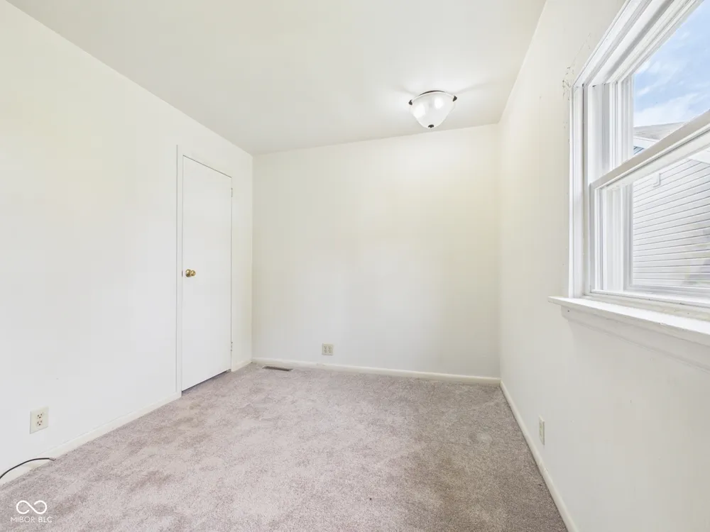 2016 S Shipley Street Muncie, IN 47302