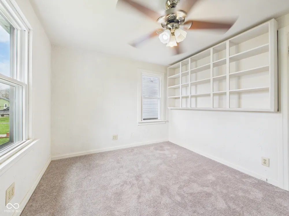 2016 S Shipley Street Muncie, IN 47302