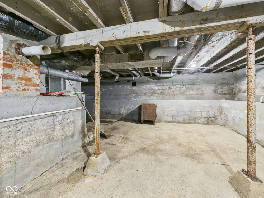 2016 S Shipley Street Muncie, IN 47302