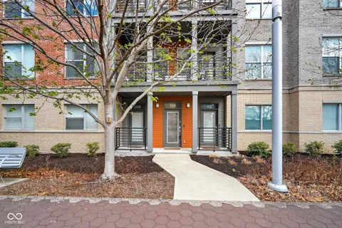 110 E North Street