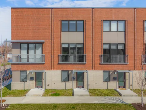 806 7th Street