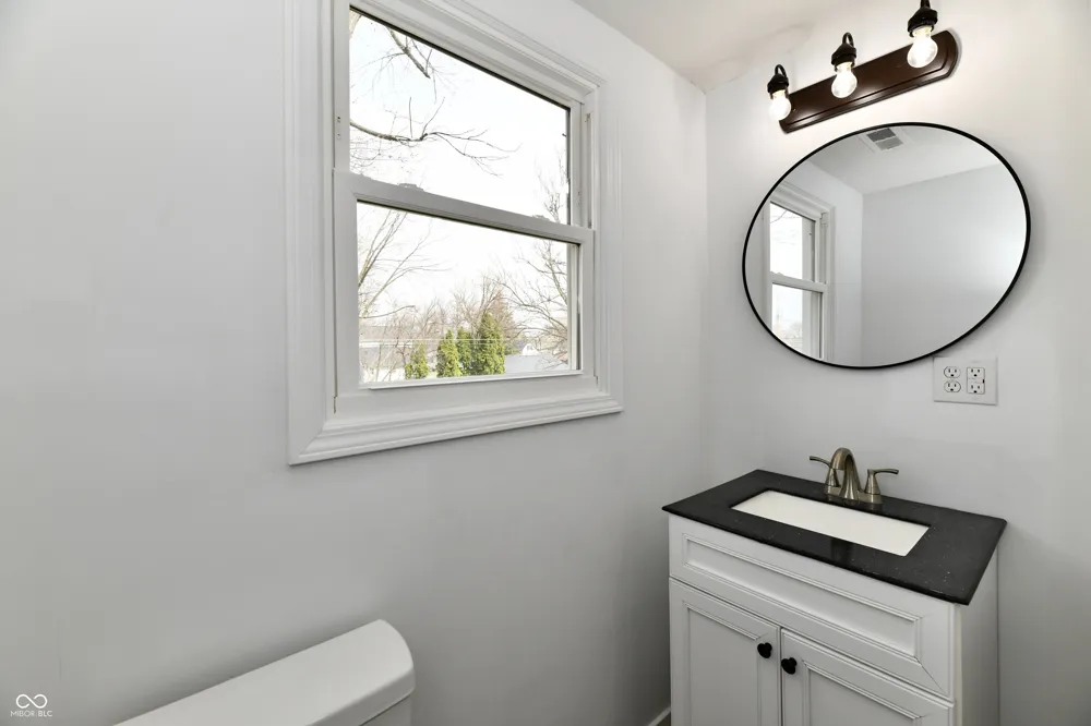 1926 Main Street Elwood, IN 46036