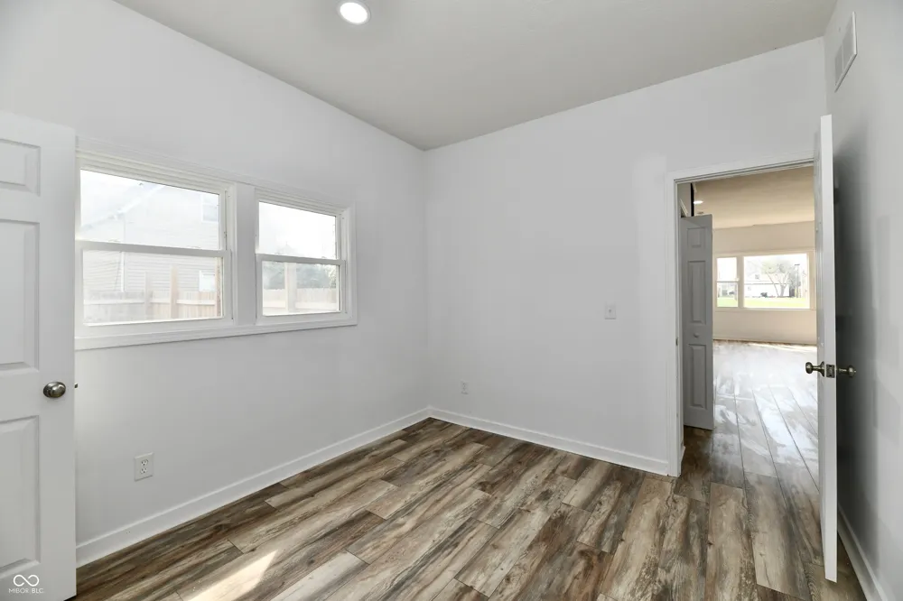 1926 Main Street Elwood, IN 46036