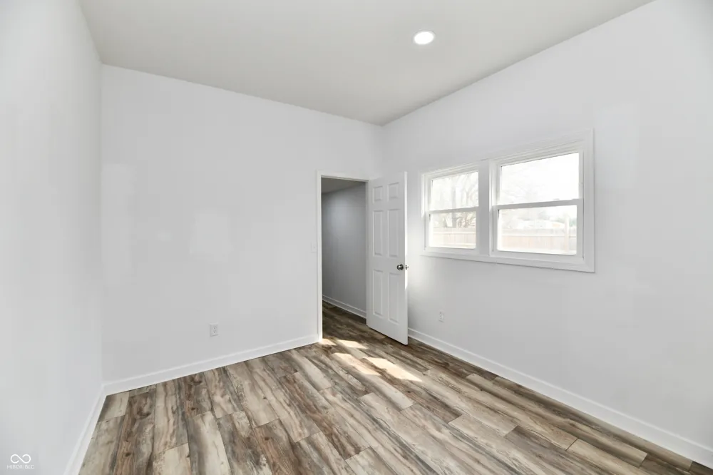 1926 Main Street Elwood, IN 46036