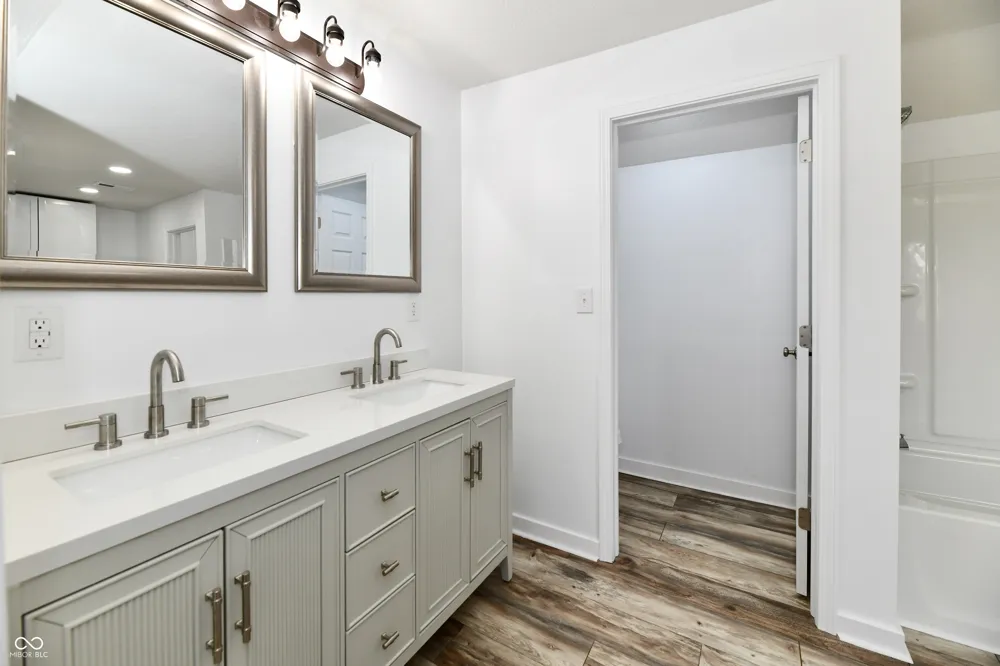 1926 Main Street Elwood, IN 46036