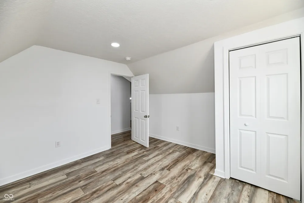 1926 Main Street Elwood, IN 46036