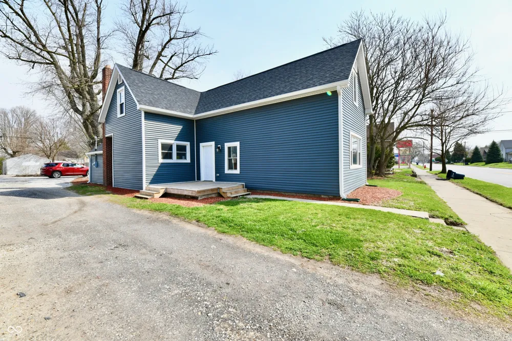 1926 Main Street Elwood, IN 46036