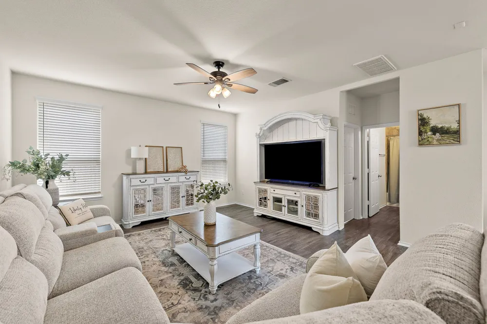 241 La Dera Drive Liberty Hill, TX 78642
