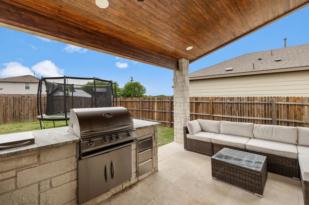 241 La Dera Drive Liberty Hill, TX 78642
