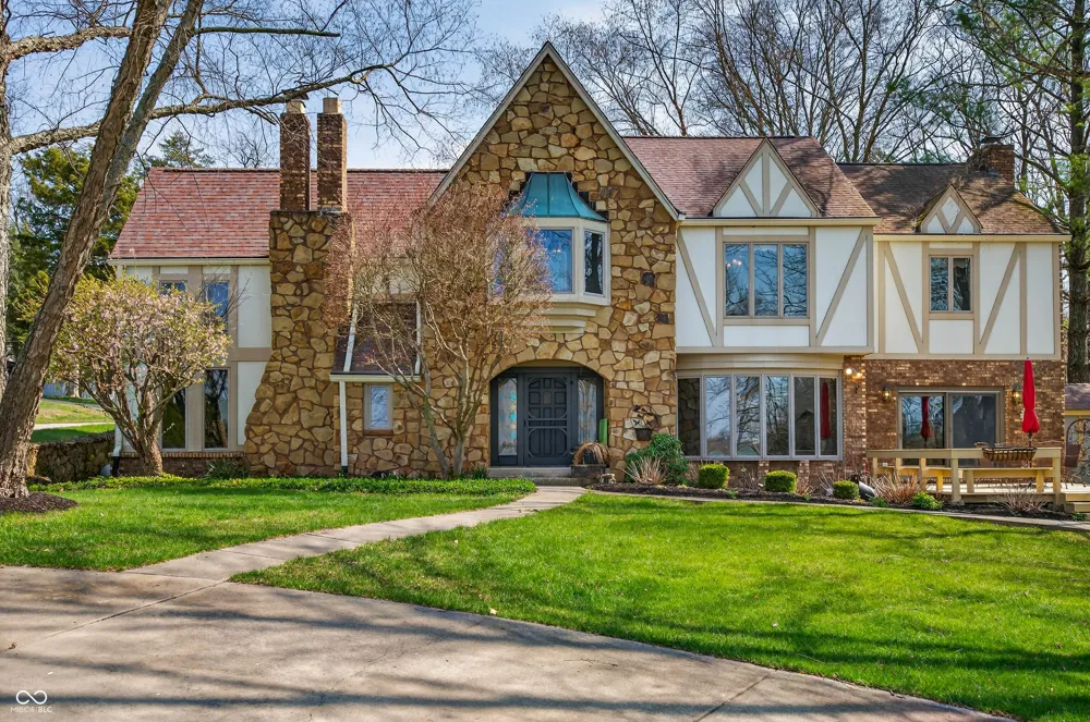995 E Skyline Drive Brownstown, IN 47220