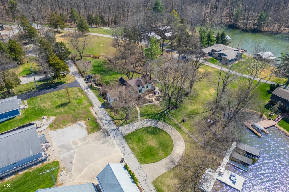 995 E Skyline Drive Brownstown, IN 47220
