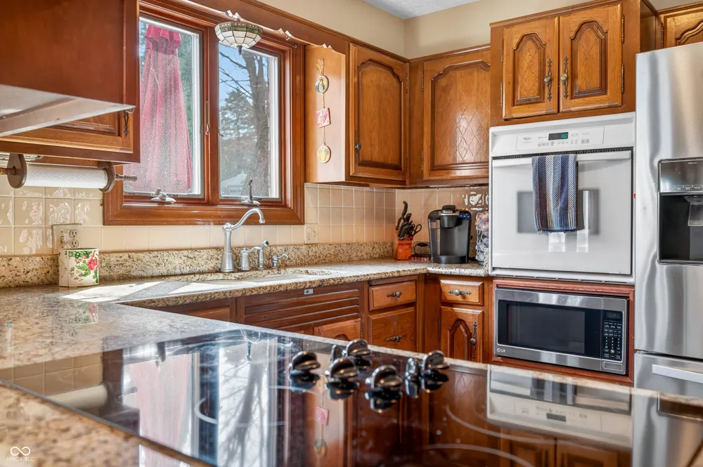 995 E Skyline Drive Brownstown, IN 47220