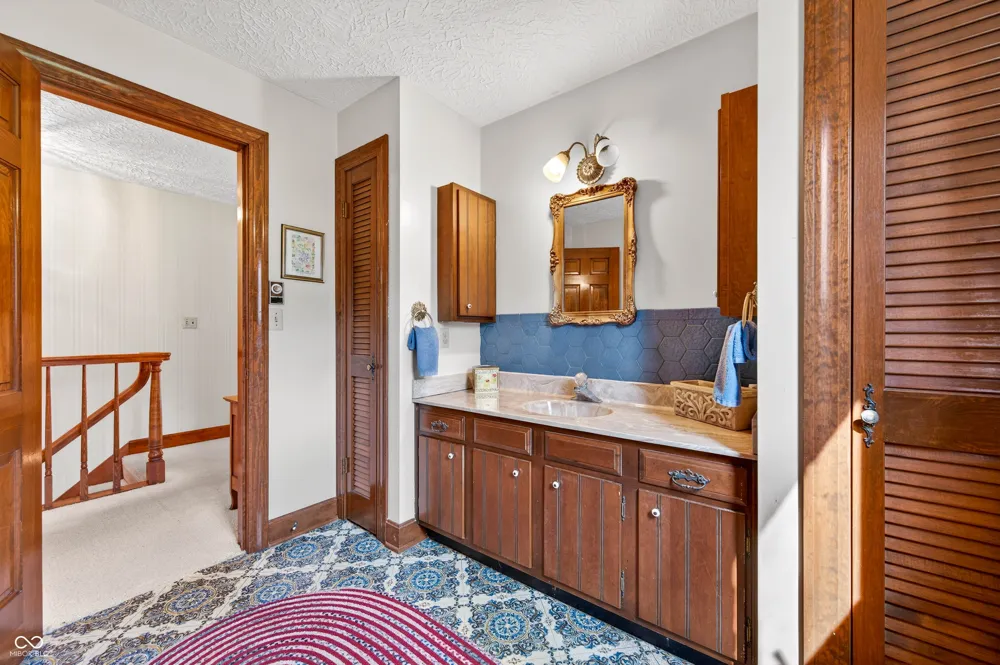 995 E Skyline Drive Brownstown, IN 47220