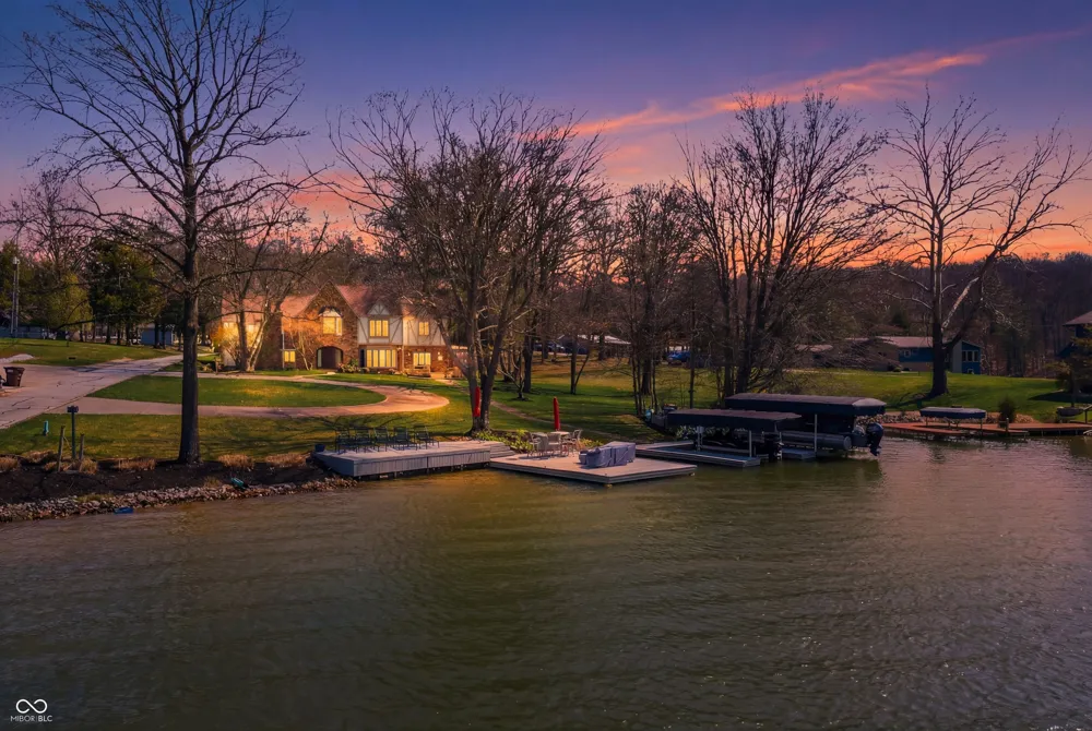 995 E Skyline Drive Brownstown, IN 47220