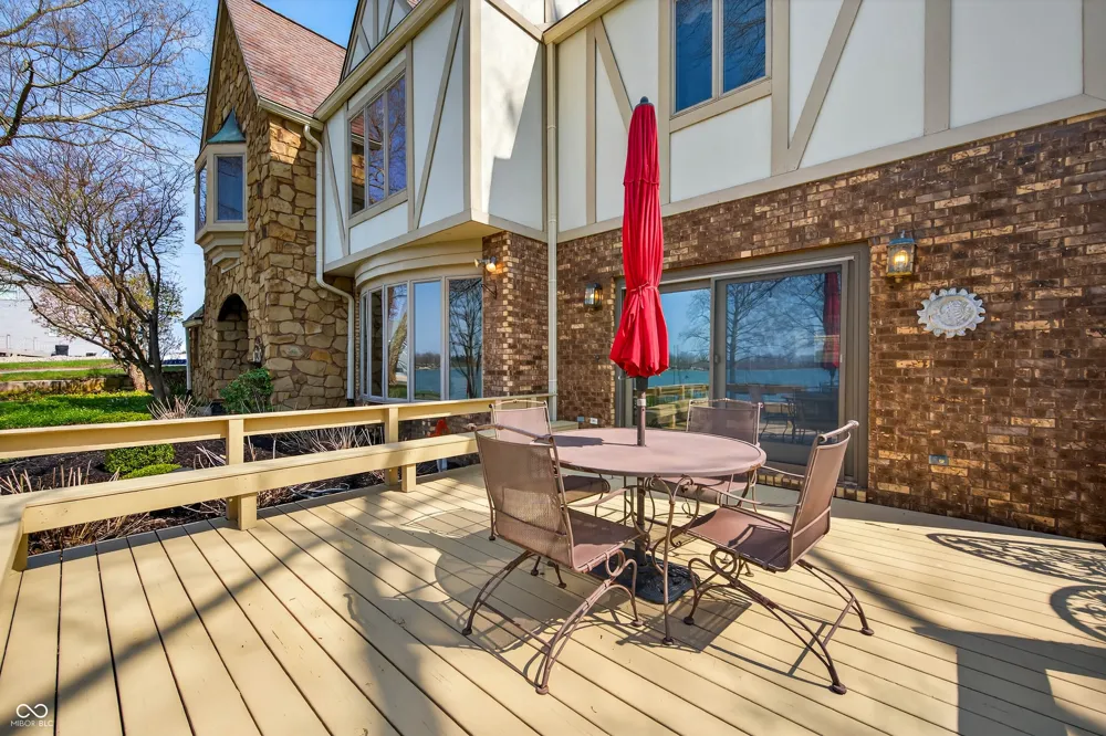 995 E Skyline Drive Brownstown, IN 47220