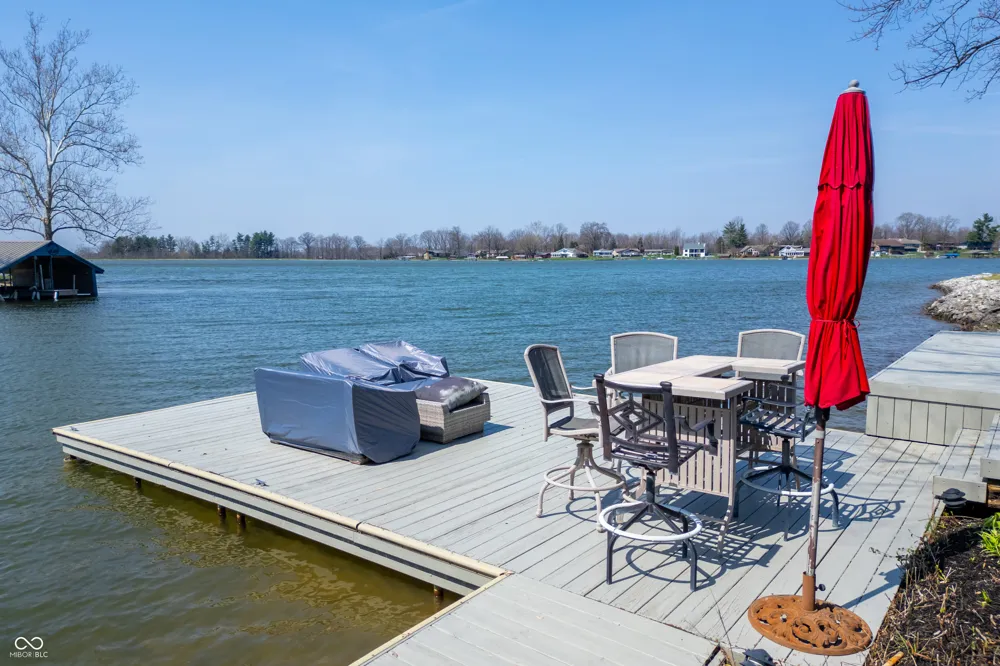 995 E Skyline Drive Brownstown, IN 47220