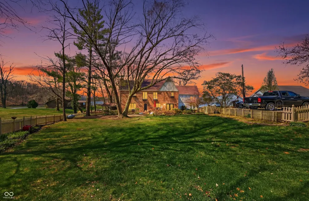 995 E Skyline Drive Brownstown, IN 47220