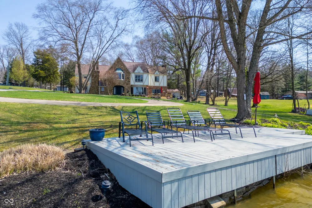 995 E Skyline Drive Brownstown, IN 47220