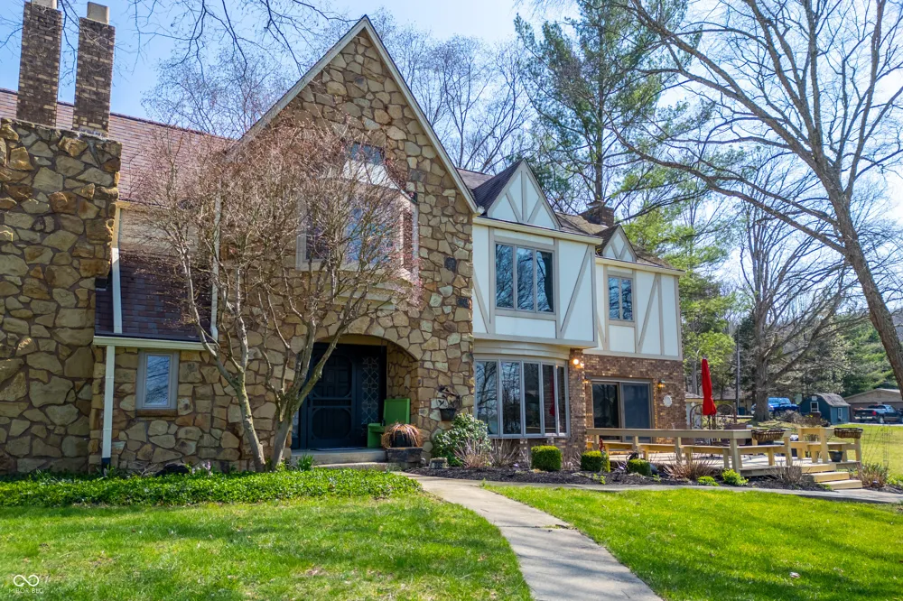 995 E Skyline Drive Brownstown, IN 47220
