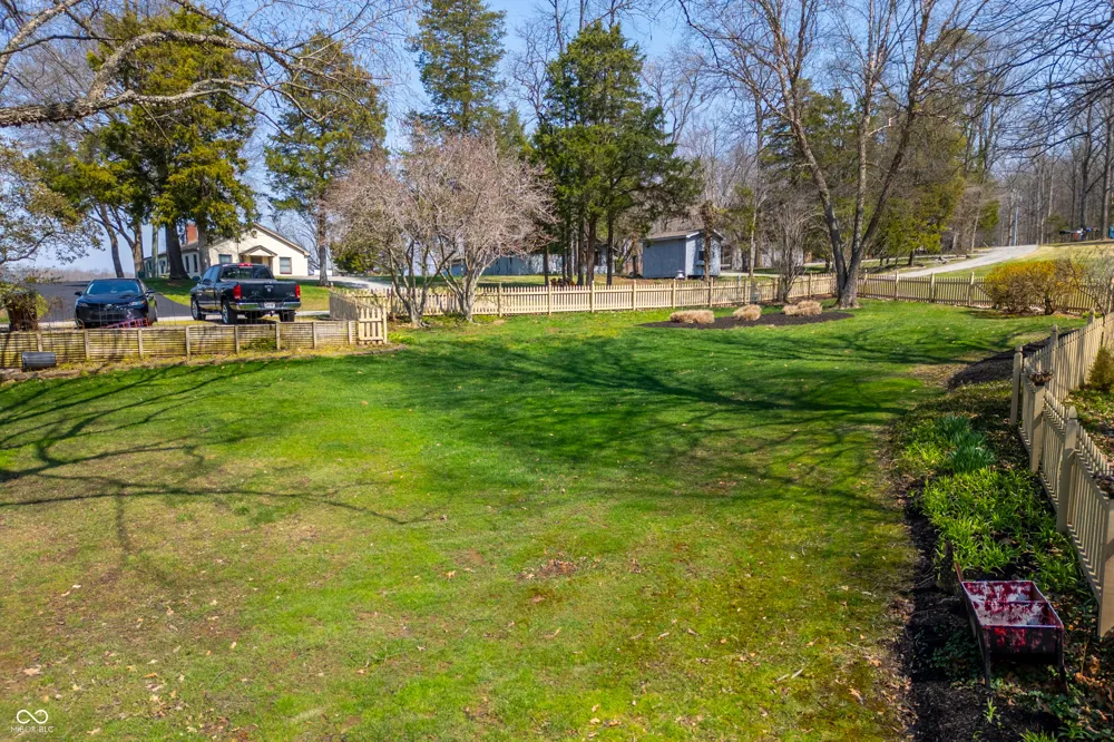 995 E Skyline Drive Brownstown, IN 47220