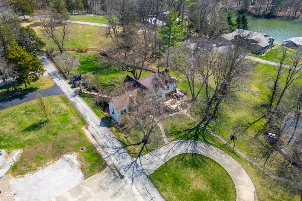 995 E Skyline Drive Brownstown, IN 47220