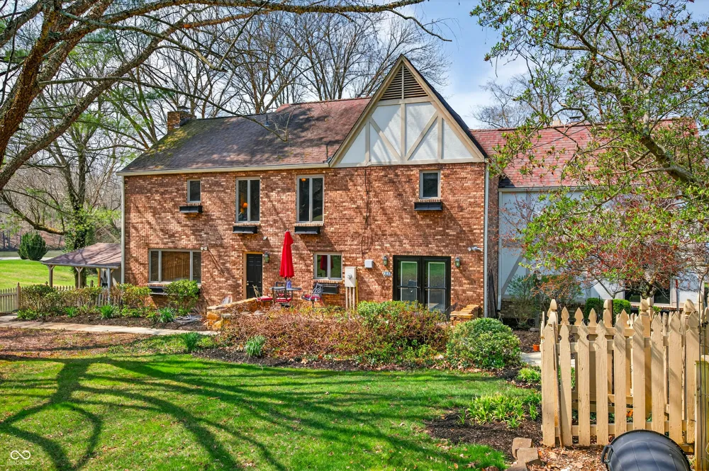 995 E Skyline Drive Brownstown, IN 47220