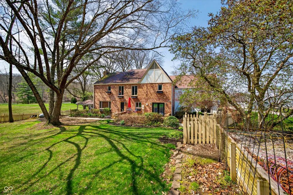 995 E Skyline Drive Brownstown, IN 47220