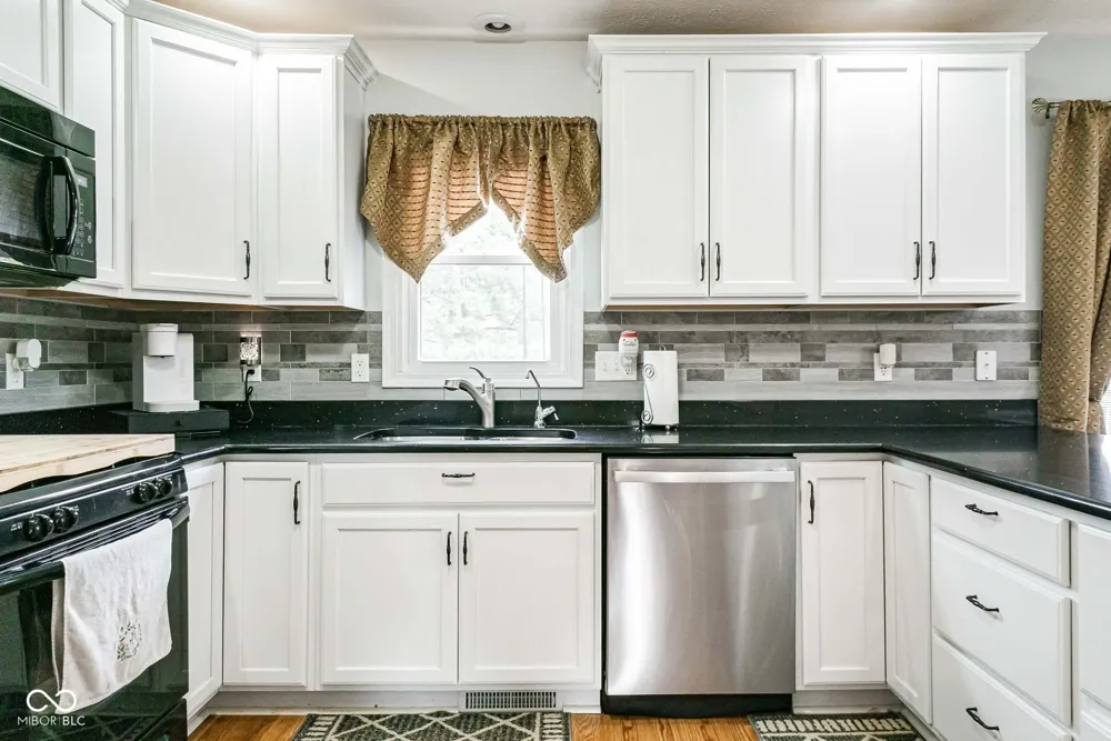 33883 Sumerset Lane New Carlisle, IN 46552