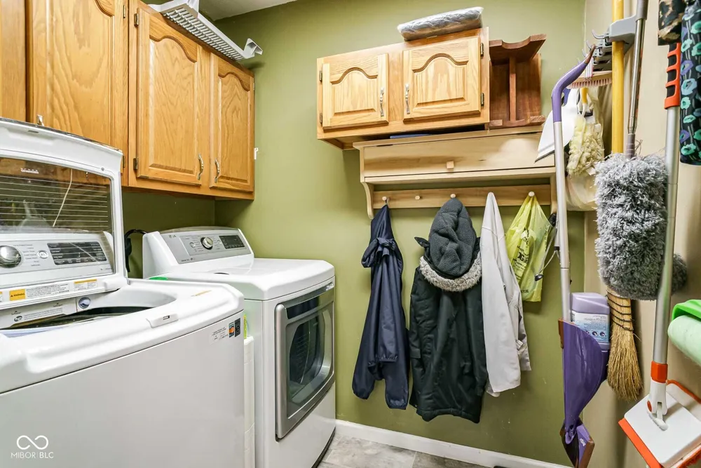 33883 Sumerset Lane New Carlisle, IN 46552
