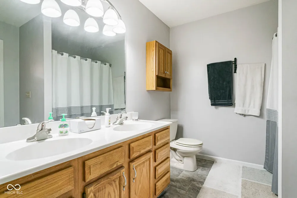 33883 Sumerset Lane New Carlisle, IN 46552