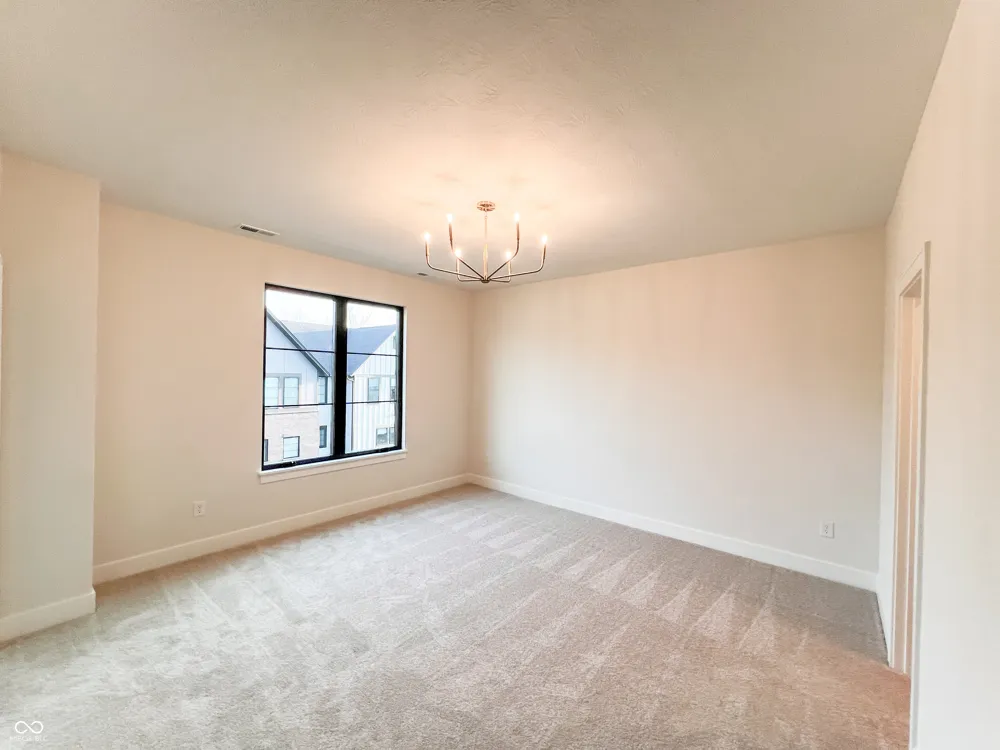 185 Midland Trace Loop Westfield, IN 46074