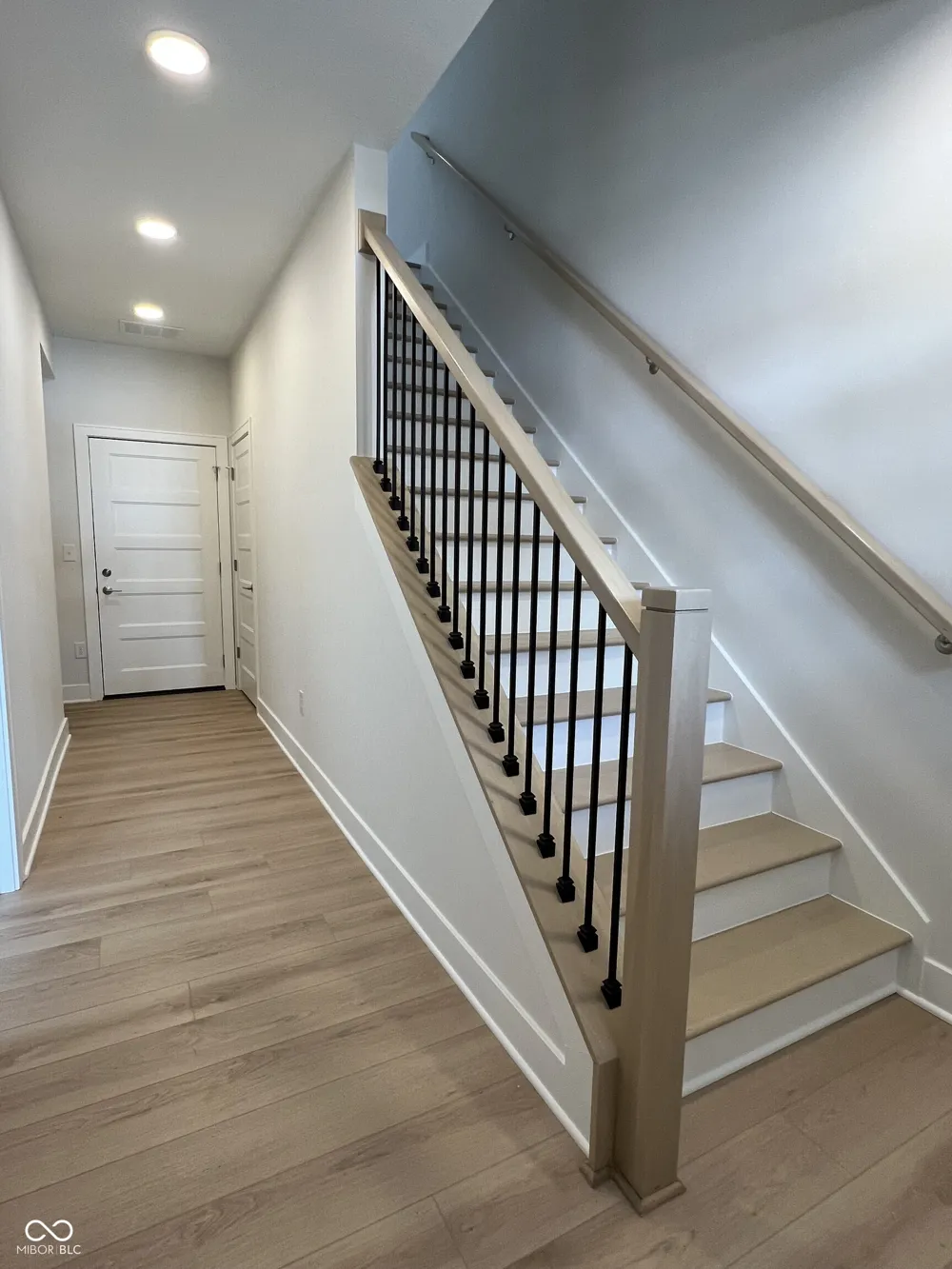 185 Midland Trace Loop Westfield, IN 46074