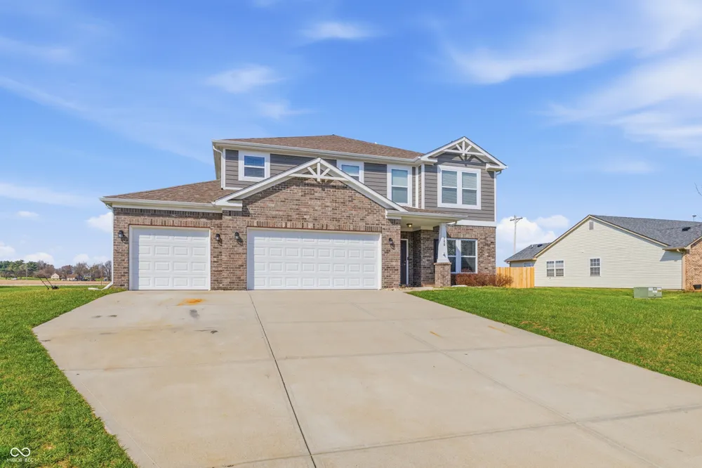 988 Belgium Boulevard Bargersville, IN 46106