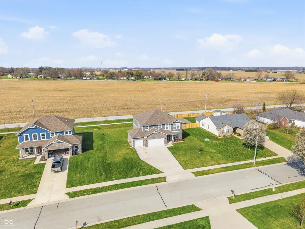 988 Belgium Boulevard Bargersville, IN 46106