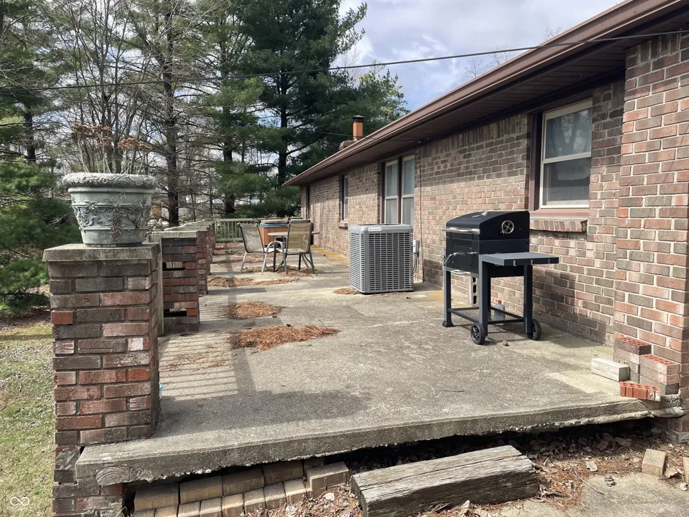700 Albin Pond Road Greencastle, IN 46135