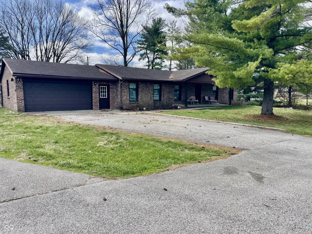 700 Albin Pond Road Greencastle, IN 46135
