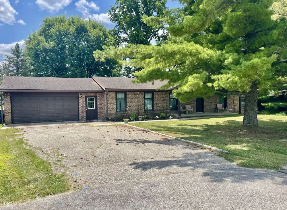 700 Albin Pond Road Greencastle, IN 46135